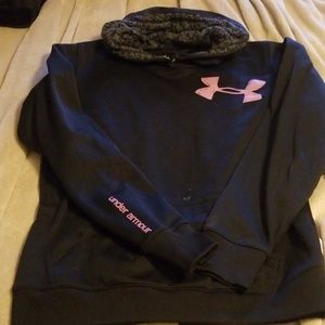Womena under armor hoodie
